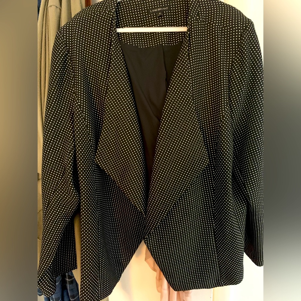 Lane Bryant size 28 open front, black and white polka dot blazer
